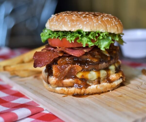 Ara’s Burger